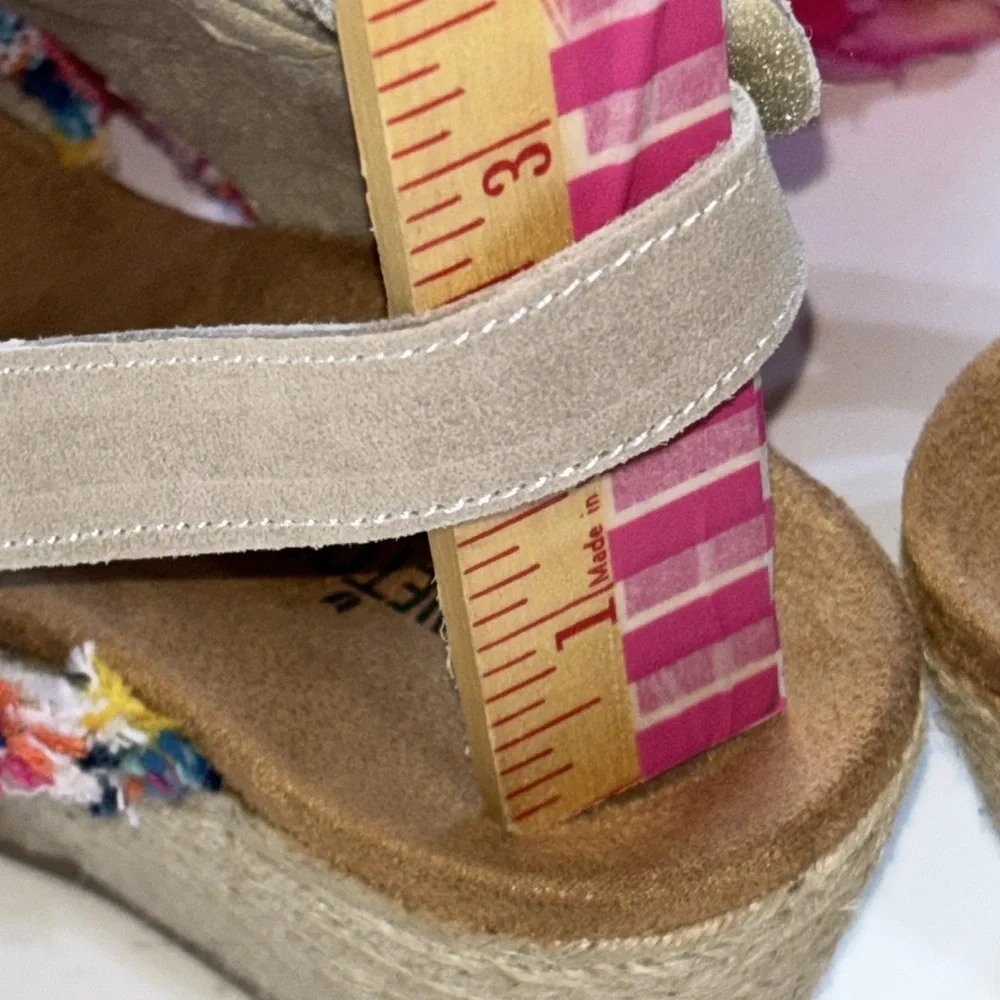 Espadrille Size 8 Minnetonka BREEZE MULTI LAREDO FABRIC Size8 Box Beach Vibes